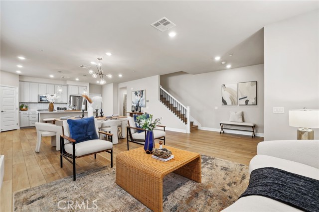 Detail Gallery Image 2 of 34 For 19091 Azul Ln, Huntington Beach,  CA 92648 - 4 Beds | 2/1 Baths