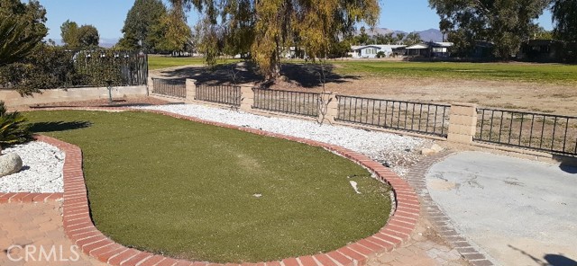 Detail Gallery Image 6 of 37 For 1484 Pepper Tree Dr, Hemet,  CA 92545 - 3 Beds | 2 Baths