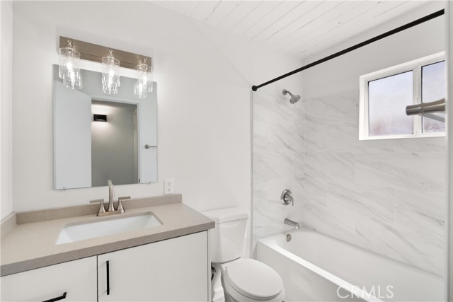 Detail Gallery Image 20 of 29 For 255 Prospect St, Newport Beach,  CA 92663 - 2 Beds | 2 Baths