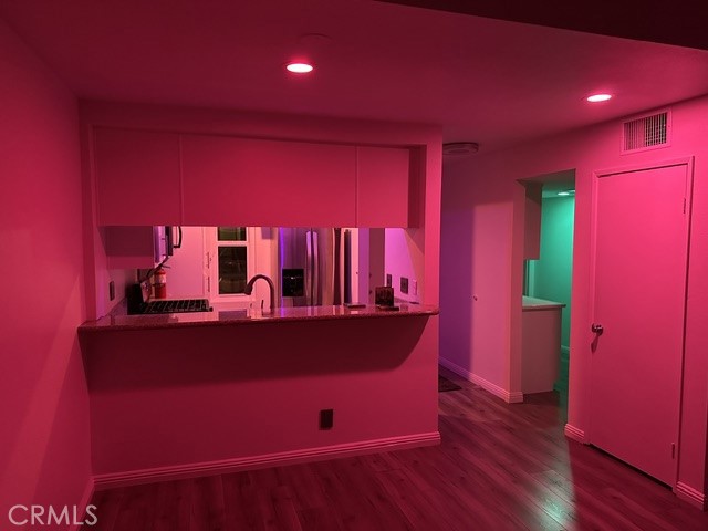 https://media.crmls.org/medias/817a720d-e7a9-43b0-8cb9-a4ec8deda34e.jpg?preset=X-Large