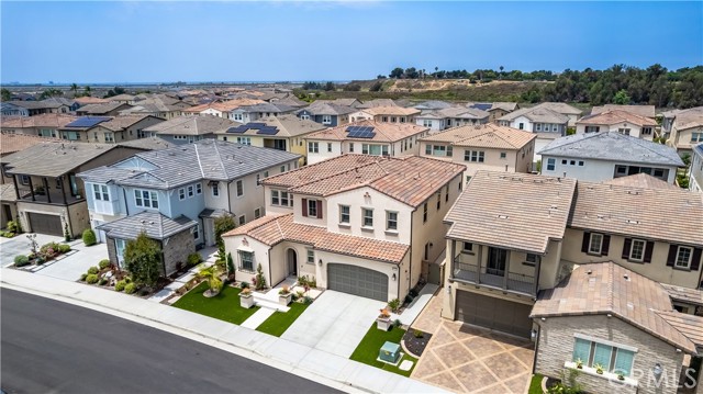 17311 Juniper Lane, Huntington Beach CA: https://media.crmls.org/medias/817bd116-f249-481f-9b7d-75ac7962fdd7.jpg