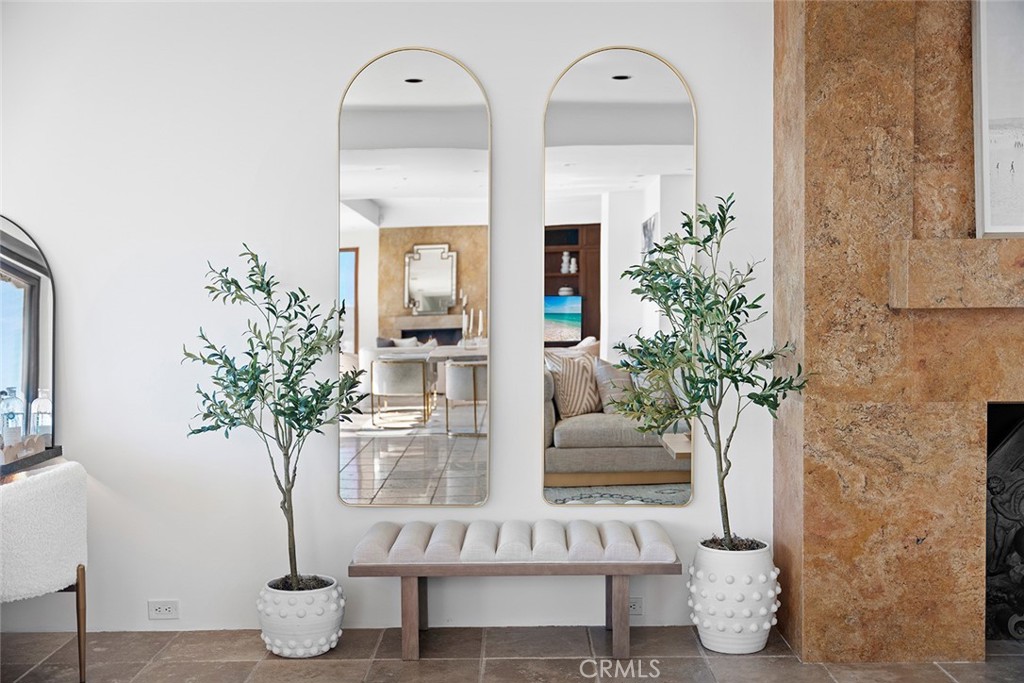 817beaf6 Bc98 4fa6 802a 10ec4a0220d5