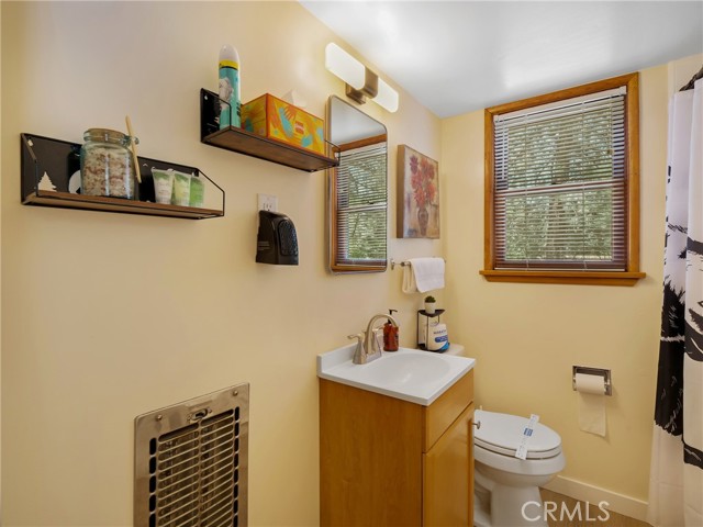 Detail Gallery Image 34 of 40 For 6226 Conifer Dr, Wrightwood,  CA 92397 - 3 Beds | 2 Baths