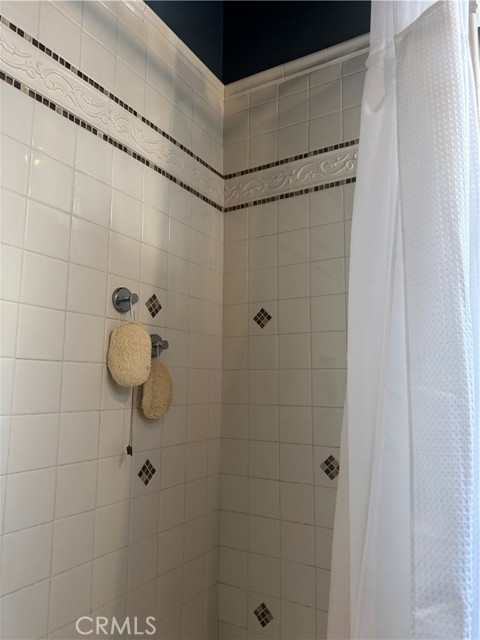 Detail Gallery Image 20 of 47 For 11551 Decente, Studio City,  CA 91604 - 2 Beds | 2 Baths