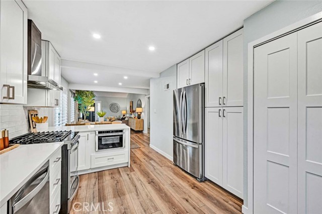 Detail Gallery Image 7 of 22 For 798 Archwood Ave, Brea,  CA 92821 - 2 Beds | 2 Baths