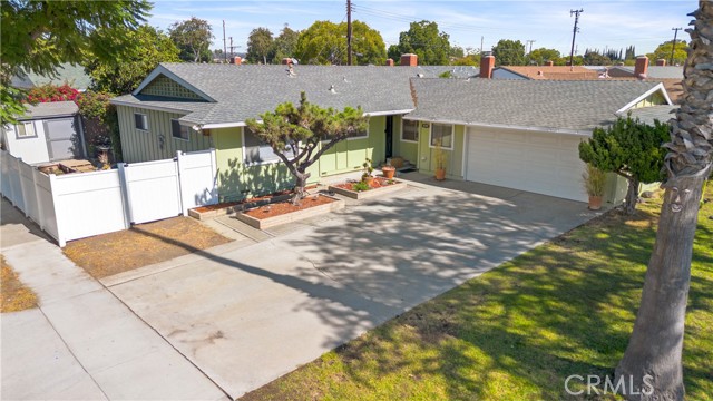 Detail Gallery Image 1 of 24 For 4249 W Ash Ave, Fullerton,  CA 92833 - 4 Beds | 2 Baths