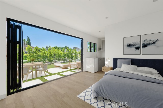 1561 2nd Street, Manhattan Beach CA: https://media.crmls.org/medias/817f3ae4-9a46-4e59-9e50-0c6933d8e948.jpg