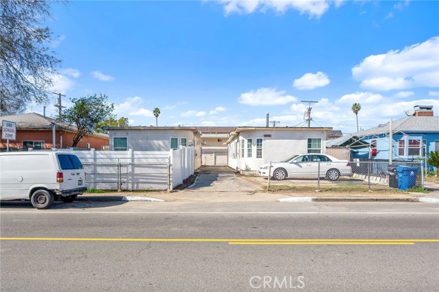 5841 Tujunga Avenue, North Hollywood CA: https://media.crmls.org/medias/817f95dd-2b63-4d7e-b4f1-f6020a36ccf2.jpg