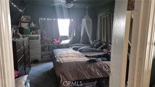 616 N St Louis Street, Los Angeles CA: https://media.crmls.org/medias/817fd656-9b31-4182-a2b4-215348f37cc9.jpg