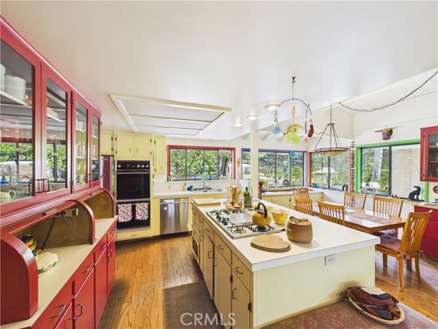 Detail Gallery Image 12 of 57 For 6650 Feliciana Mountain, Midpines,  CA 95345 - 3 Beds | 3 Baths