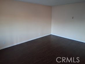 1040 Cedar AVE Unit: 8