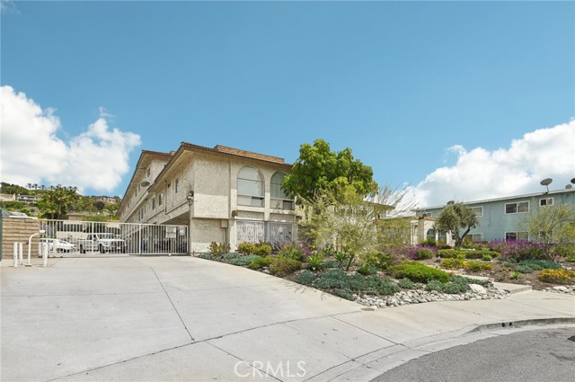 Detail Gallery Image 37 of 38 For 2296 Gaviota Ave #14,  Signal Hill,  CA 90755 - 2 Beds | 1/1 Baths
