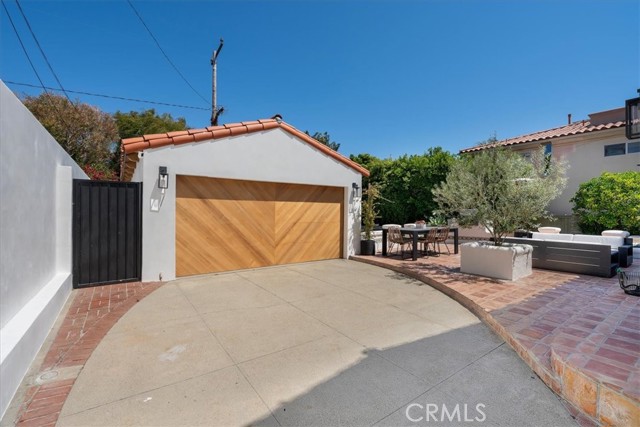 Detail Gallery Image 54 of 58 For 554 S Helberta Ave, Redondo Beach,  CA 90277 - 4 Beds | 3/1 Baths