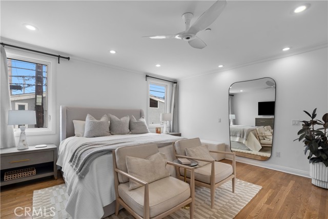 807 Crest Drive, Manhattan Beach CA: https://media.crmls.org/medias/818158a8-9fb5-4cb5-a5f6-dfa5fb0275d9.jpg