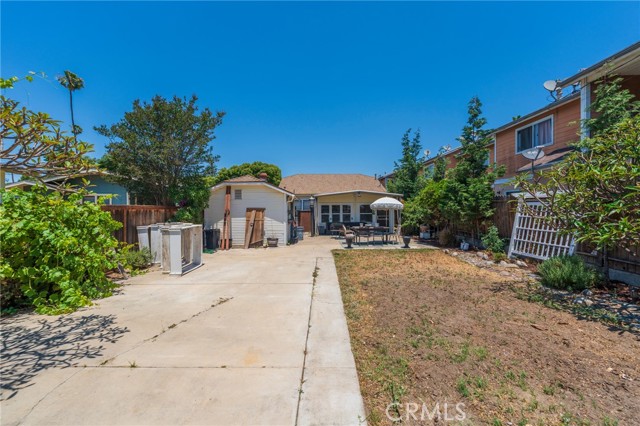 1120 W Chestnut Street, Anaheim CA: https://media.crmls.org/medias/8181c1b8-b9c7-455c-b039-414e7a33e678.jpg