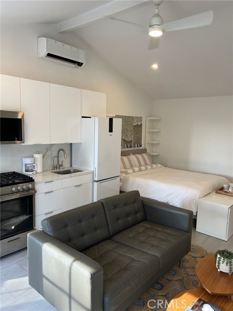 Detail Gallery Image 7 of 19 For 388 Hawthorne Rd a,  Laguna Beach,  CA 92651 - 0 Beds | 1 Baths