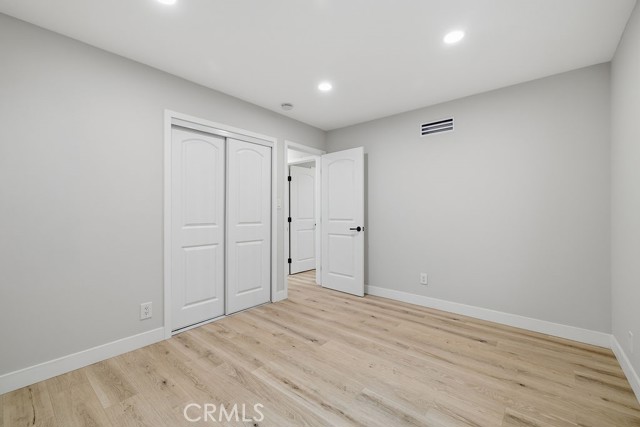 Detail Gallery Image 17 of 33 For 10557 Reseda, Northridge,  CA 91326 - 4 Beds | 3 Baths