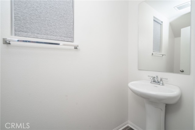 Detail Gallery Image 14 of 37 For 3383 Andrew Ave, Rosamond,  CA 93560 - 4 Beds | 2/1 Baths