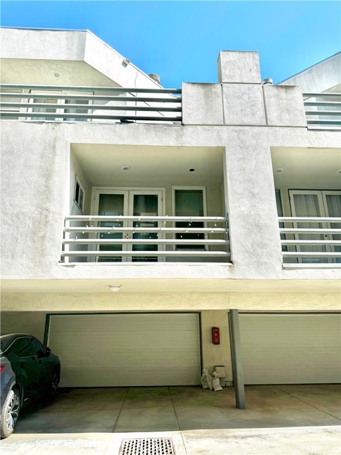 1461 Manhattan Beach Boulevard, Manhattan Beach, California 90266, 2 Bedrooms Bedrooms, ,2 BathroomsBathrooms,Residential,Sold,Manhattan Beach,PW24034089