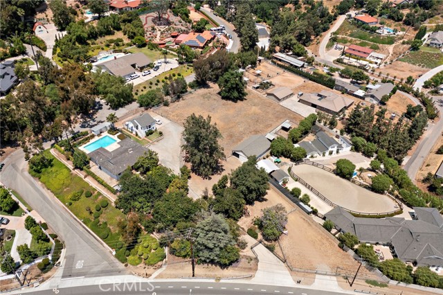 Detail Gallery Image 10 of 68 For 7603 E Santiago Canyon Rd, Orange,  CA 92869 - 4 Beds | 2/1 Baths