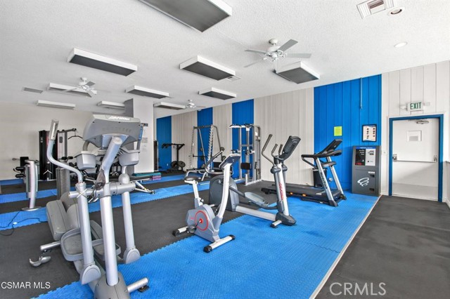 Detail Gallery Image 6 of 21 For 5585 E Pacific Coast Hwy #154,  Long Beach,  CA 90804 - 2 Beds | 2 Baths