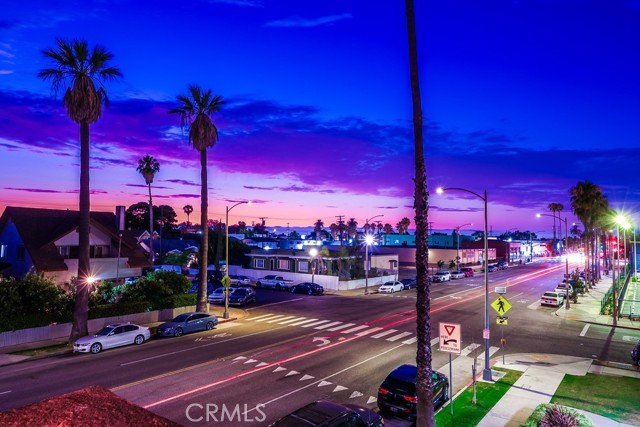 Detail Gallery Image 34 of 35 For 1140 Pacific Ave #30,  Long Beach,  CA 90813 - 2 Beds | 2 Baths