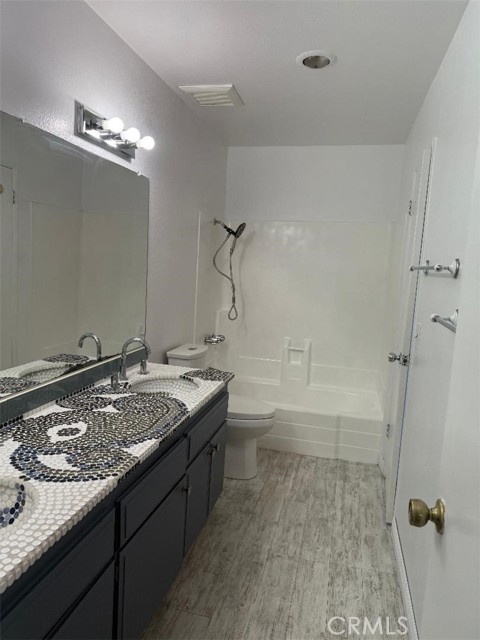 14730 S Normandie Avenue, Gardena CA: https://media.crmls.org/medias/81859206-10c3-45f7-9462-168a4b2ed0d8.jpg
