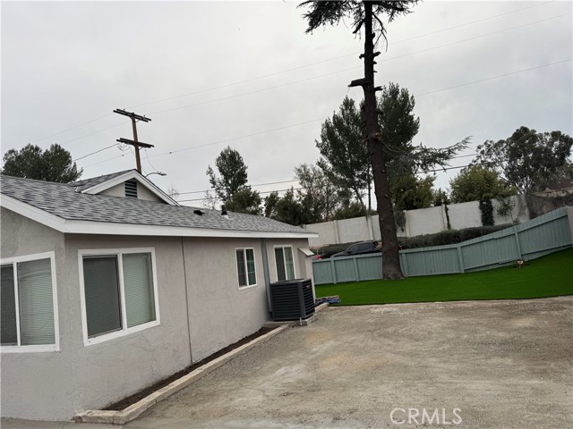 Detail Gallery Image 13 of 13 For 18201 Topham, Tarzana,  CA 91335 - 2 Beds | 1 Baths