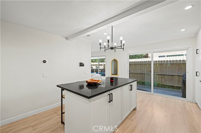 Detail Gallery Image 4 of 54 For 8601 Sunland #37,  Sun Valley,  CA 91352 - 3 Beds | 1/1 Baths