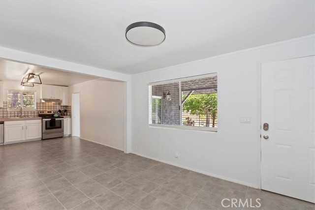 62171 Campanula Street, Joshua Tree CA: https://media.crmls.org/medias/81863097-24ec-4e58-9e7c-aa2775434be4.jpg
