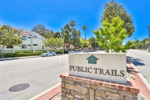 5031 Dorado Dr, Huntington Beach CA: https://media.crmls.org/medias/818697f4-3fef-4670-896a-aba3e5d7e7e2.jpg