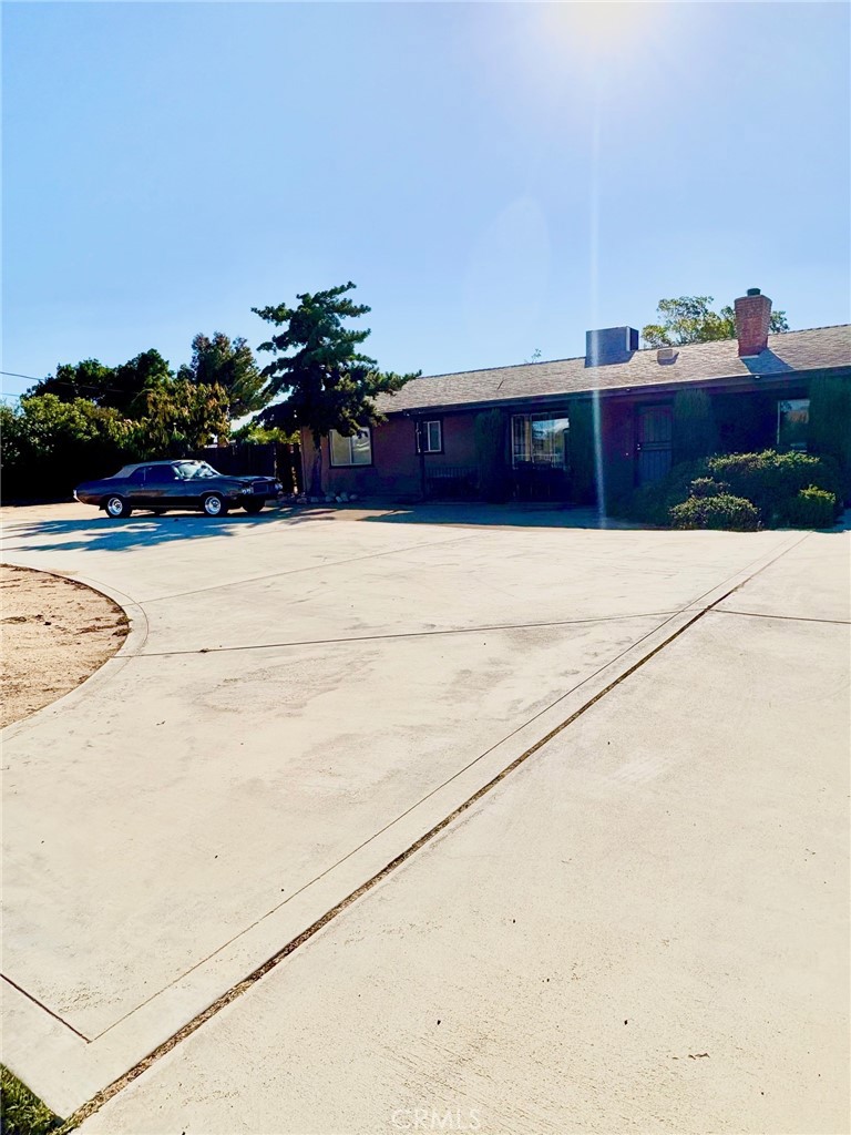 11516 Oakwood Avenue