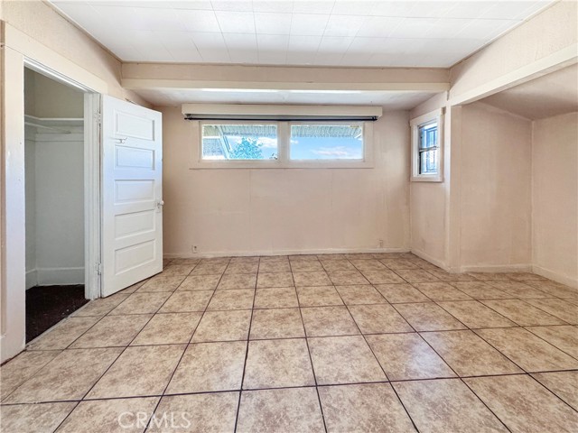 Detail Gallery Image 17 of 29 For 614 W 60th St, Los Angeles,  CA 90044 - – Beds | – Baths