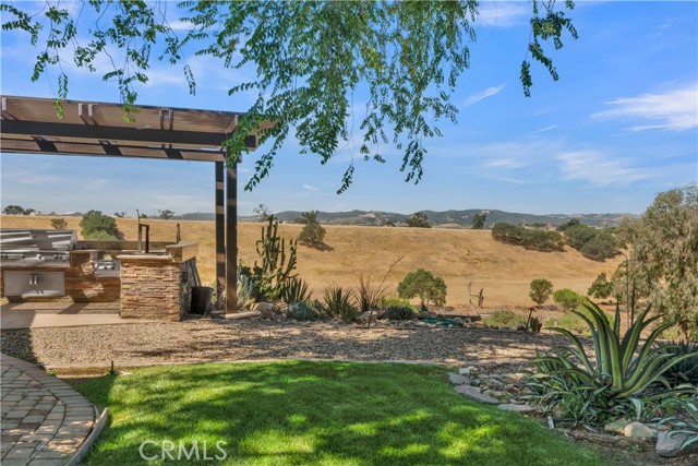 4525 Buena Vista Drive, Paso Robles CA: https://media.crmls.org/medias/8187862f-6207-4a51-96e7-daf466ec8129.jpg
