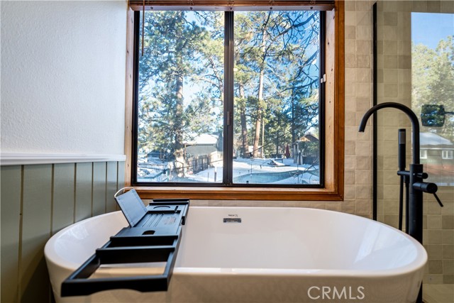 Detail Gallery Image 17 of 39 For 725 Temple Ln, Big Bear Lake,  CA 92315 - 3 Beds | 2/1 Baths