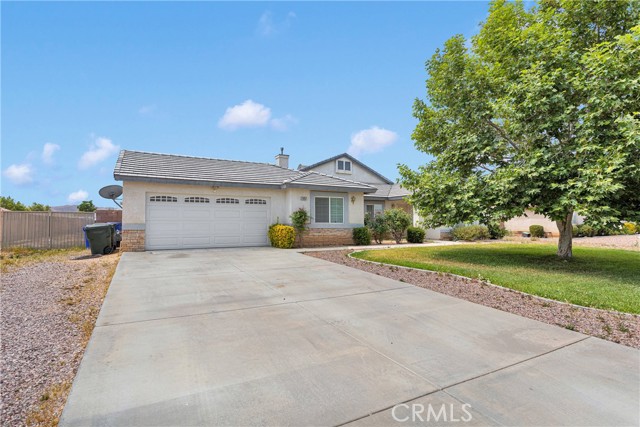 21257 Seibel Lane, Apple Valley CA: https://media.crmls.org/medias/81880132-9037-40c4-9d3f-85557c251fc0.jpg