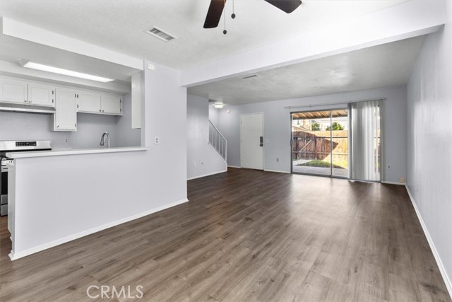 Image 3 of 18 For 4861 Jackson  D