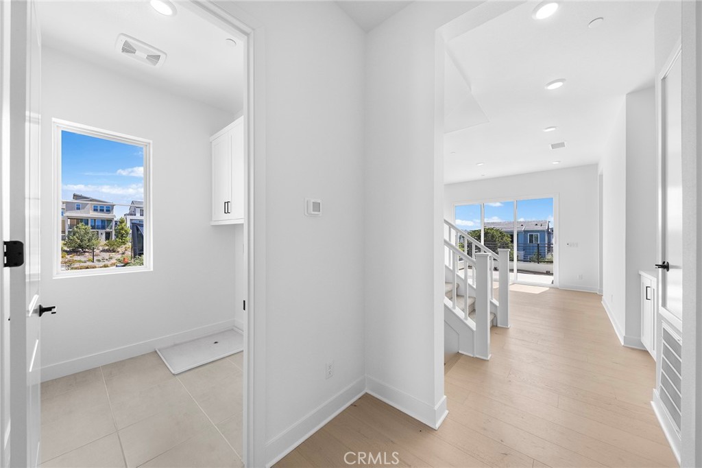 81887c5b B4c0 4184 929f 5f7322b41dfd