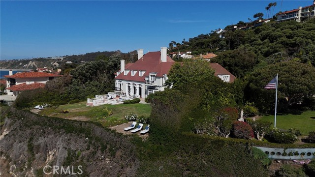 605 Paseo Del Mar, Palos Verdes Estates CA: https://media.crmls.org/medias/81887d5b-5da0-4c43-bb15-b339dffb0742.jpg