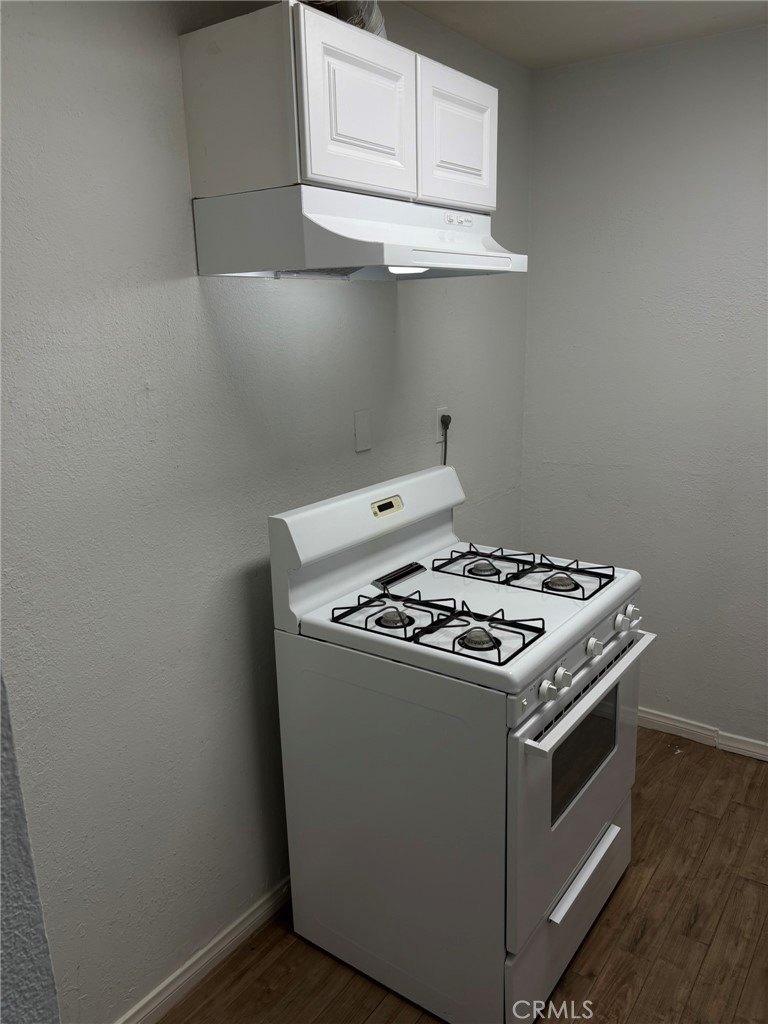 https://media.crmls.org/medias/818926f4-e202-4136-82a2-00117f8ccd62.jpg?preset=X-Large