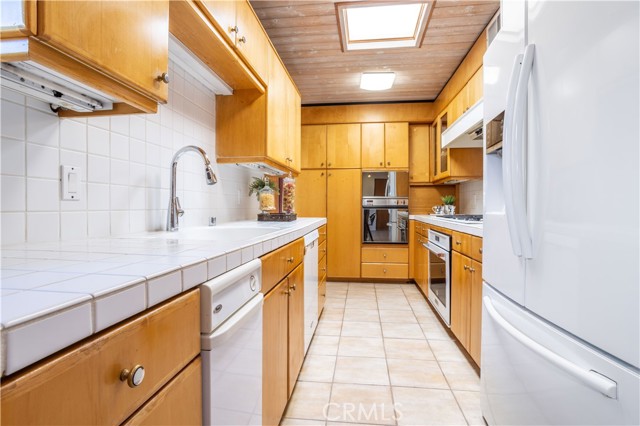 Detail Gallery Image 17 of 44 For 17442 Horace St, Granada Hills,  CA 91344 - 3 Beds | 3 Baths