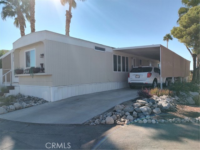 Detail Gallery Image 2 of 28 For 17625 Langlois, Desert Hot Springs,  CA 92241 - 2 Beds | 1 Baths