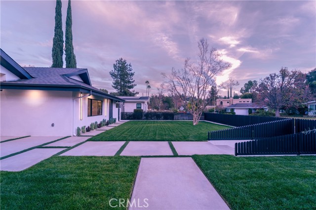 Detail Gallery Image 65 of 75 For 19525 Valdez Dr, Tarzana,  CA 91356 - 4 Beds | 5 Baths