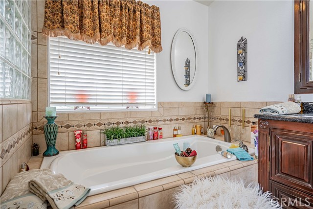 Detail Gallery Image 29 of 46 For 23599 Gingerbread Dr, Murrieta,  CA 92562 - 4 Beds | 2/1 Baths
