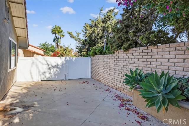 Detail Gallery Image 24 of 25 For 26332 Esmeralda Cir, Mission Viejo,  CA 92691 - 4 Beds | 3 Baths