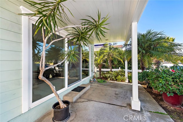 1707 W Balboa Boulevard, Newport Beach CA: https://media.crmls.org/medias/818c0a0d-e7ee-4f12-a397-7a386c09af41.jpg
