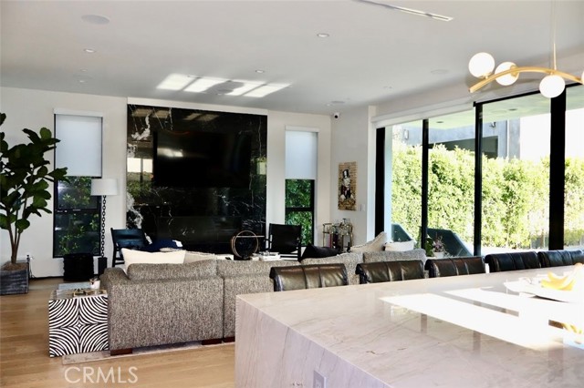 6430 Drexel AVE, Los Angeles CA: https://media.crmls.org/medias/818ca3db-c586-428c-98cd-b7bf68a03169.jpg