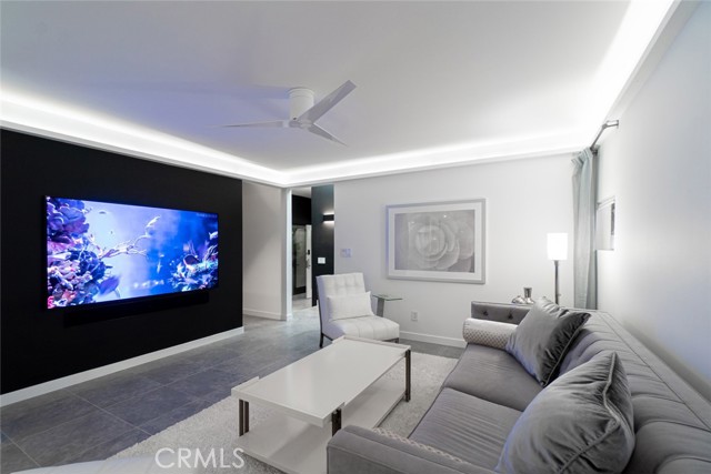 541 1st Street, Manhattan Beach, California 90266, 2 Bedrooms Bedrooms, ,2 BathroomsBathrooms,Residential,Sold,1st,SB23123581