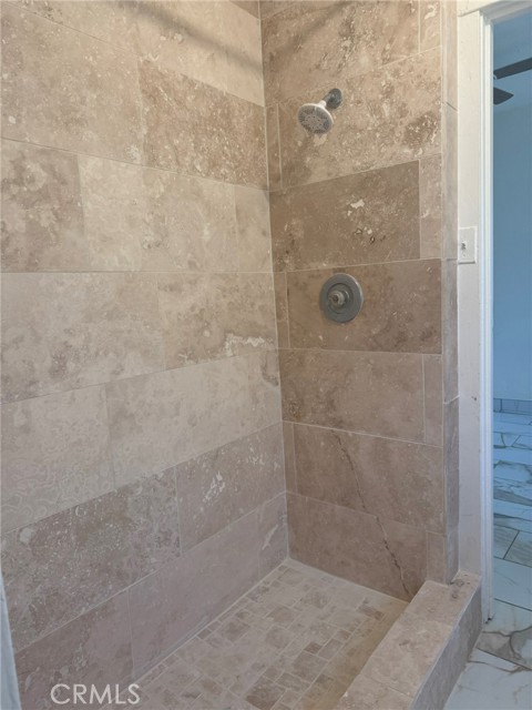 Detail Gallery Image 6 of 11 For 427 N Sutter St, Planada,  CA 95365 - 3 Beds | 1 Baths