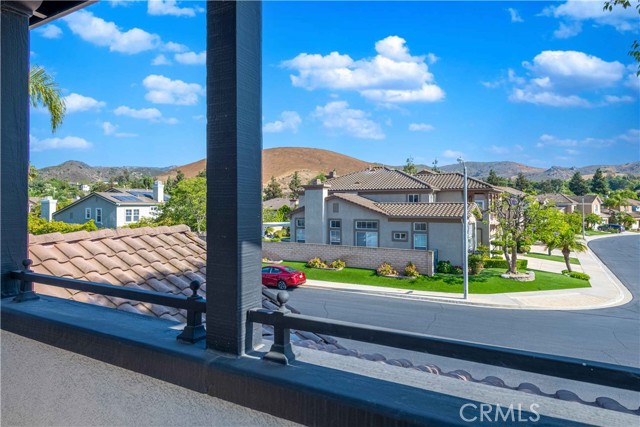 231 Knoll Ridge Road, Simi Valley CA: https://media.crmls.org/medias/818dab98-0e03-465c-bbad-d35ef8ae451d.jpg